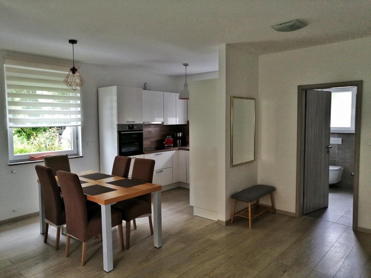 Apartment Mm *